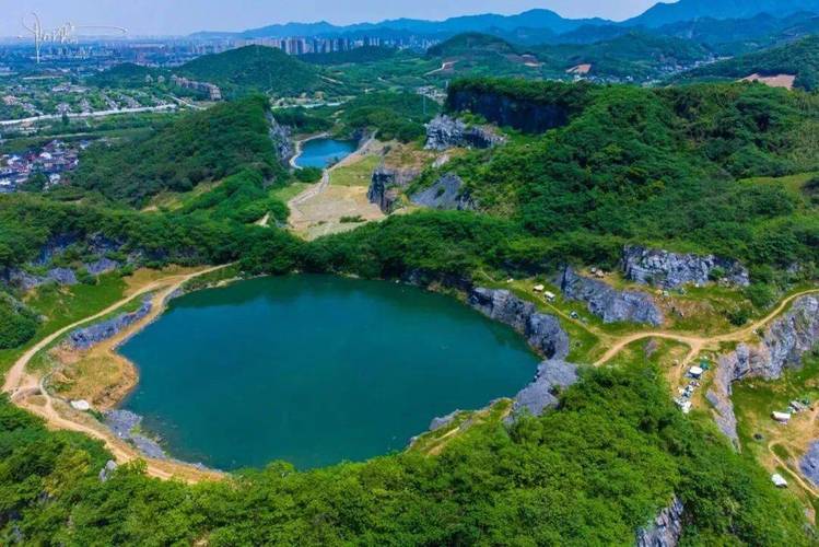 EOD模式下废弃矿山生态修复与荒漠化治理的旅游开发协同路径——基于典型实践案例的分析